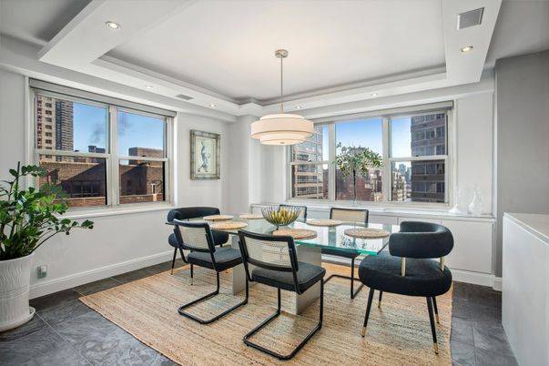 Dining room, Interior, Pendant Lights, Recessed Lighting