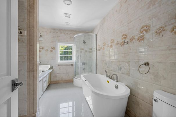 Bathroom, Free Standing Baths, Glass Shower, Interior, Recessed Lighting