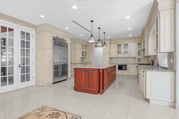 Interior, Kitchen, Pendant Lights, Recessed Lighting, Stainless Steel Appliances