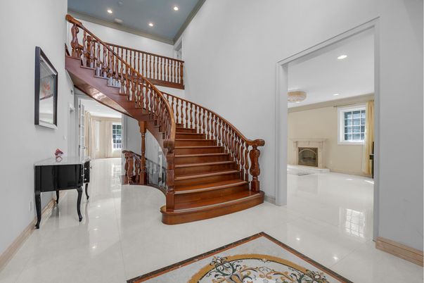 Fireplace, Interior, Recessed Lighting