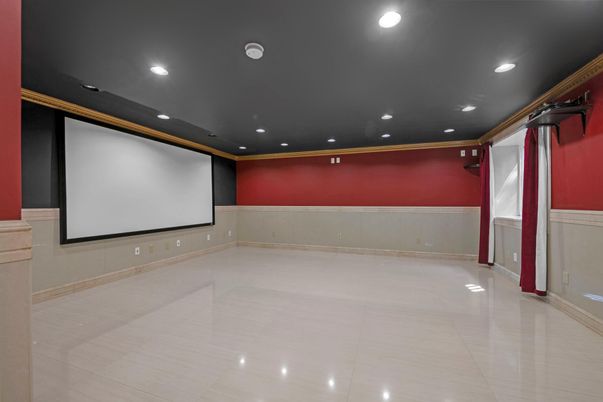 Empty room, Interior, Projection Screen, Recessed Lighting