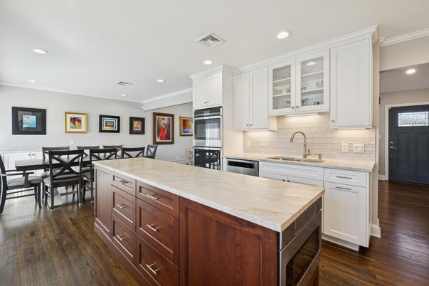 Dining room, Interior, Kitchen, Recessed Lighting, Wood Texture Flooring