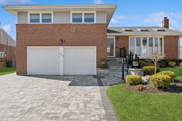 Attached, Exterior, Facade, Brick Facade, Split Level