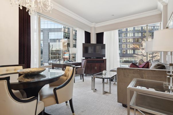 Chandelier, Dining room, Interior, Living room