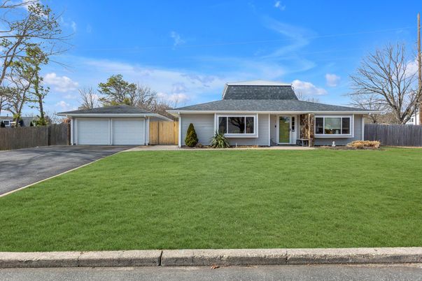 Attached, Detached Garage, Exterior, Facade, Ranch