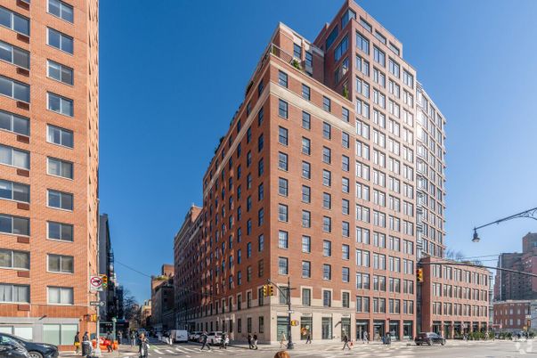 Exterior, Facade, Highrise