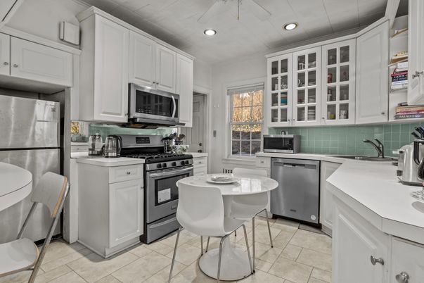 Dining room, Interior, Kitchen, Recessed Lighting, Stainless Steel Appliances