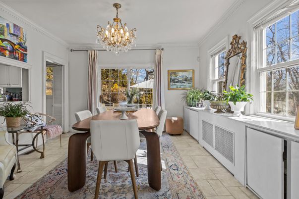 Chandelier, Dining room, Interior