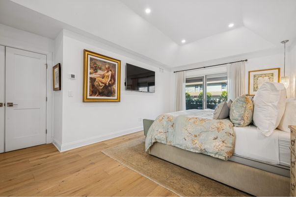 Bedroom, Interior, Pendant Lights, Recessed Lighting, Wood Texture Flooring