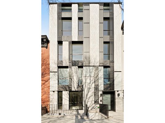 Exterior, Facade, Rowhouse