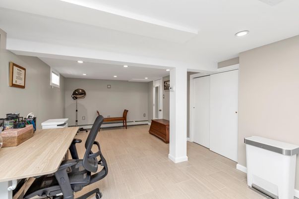 Home Office, Interior, Recessed Lighting, Wood Texture Flooring