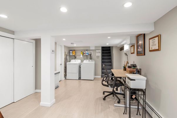Home Office, Interior, Recessed Lighting, Washer, Wood Texture Flooring