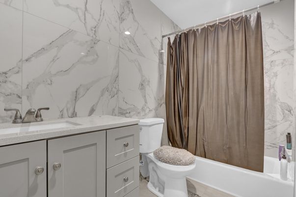 Bathroom, Interior, Marble Walls, Recessed Lighting
