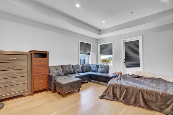 Bedroom, Interior, Living room, Recessed Lighting, Wood Texture Flooring