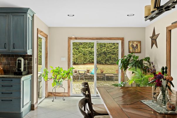 Dining room, Interior, Recessed Lighting