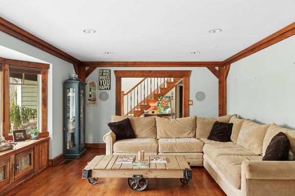 Interior, Living room, Recessed Lighting, Wood Texture Flooring
