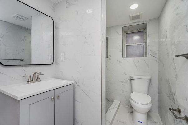 Bathroom, Interior, Marble, Marble Walls, Recessed Lighting