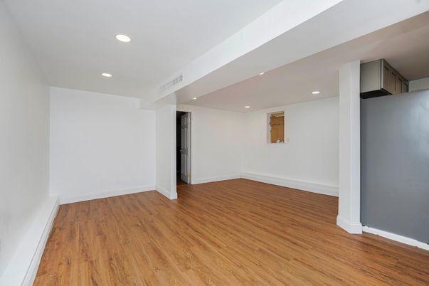 Empty room, Interior, Recessed Lighting, Wood Texture Flooring