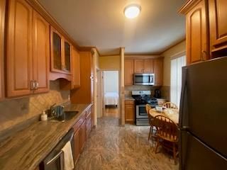 Dining room, Interior, Kitchen, Stainless Steel Appliances
