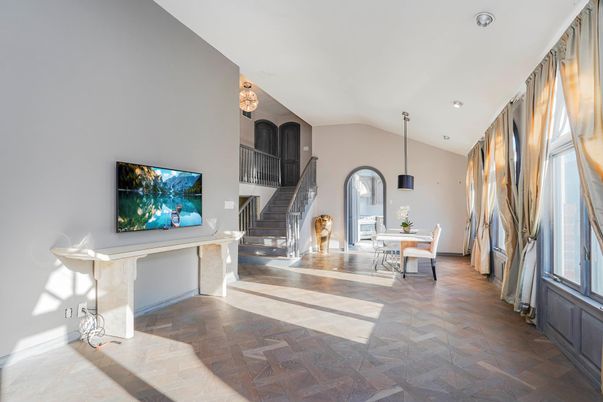 Chandelier, Dining room, Interior, Recessed Lighting