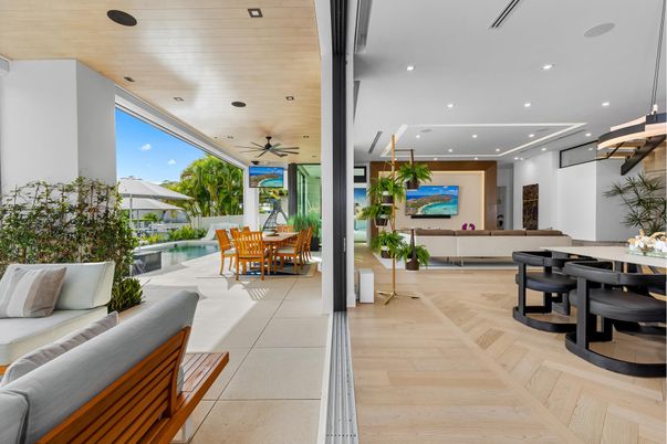Dining room, Interior, Recessed Lighting, Wood Texture Flooring