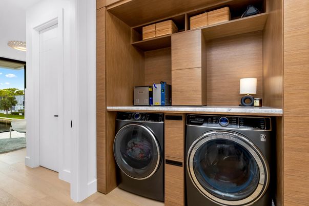 Interior, Washer, Wood Texture Flooring