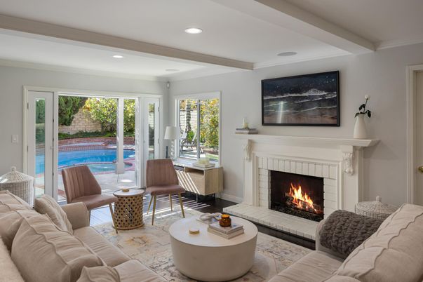 Fireplace, Interior, Living room, Recessed Lighting