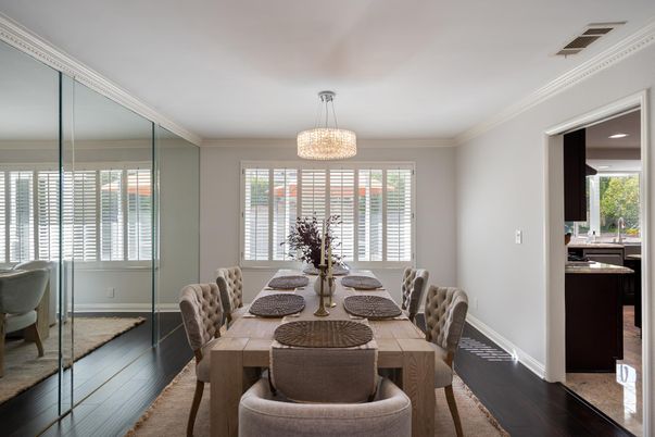 Chandelier, Dining room, Interior, Wood Texture Flooring