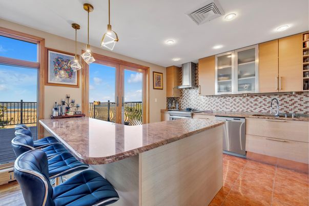Interior, Kitchen, Pendant Lights, Recessed Lighting, Stainless Steel Appliances