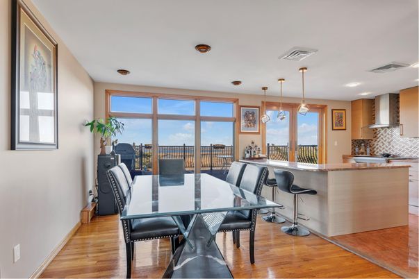 Dining room, Interior, Kitchen, Pendant Lights, Recessed Lighting, Wood Texture Flooring