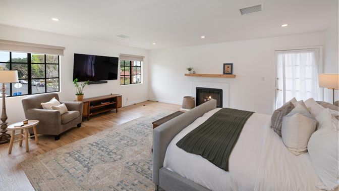Bedroom, Fireplace, Interior, Recessed Lighting, Wood Texture Flooring