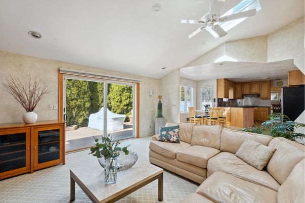 Dining room, Interior, Kitchen, Living room, Recessed Lighting, Stainless Steel Appliances