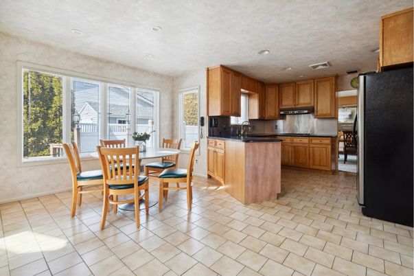 Dining room, Interior, Kitchen, Recessed Lighting
