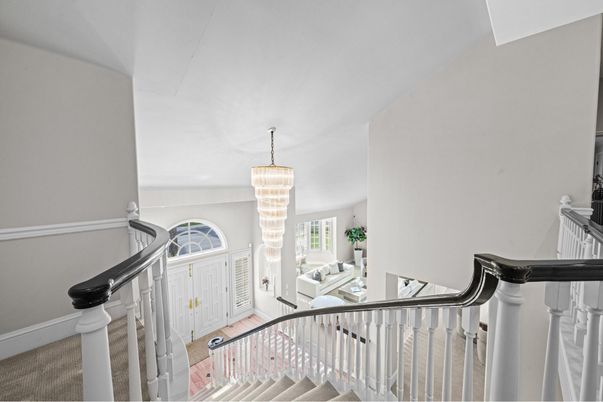 Chandelier, Interior