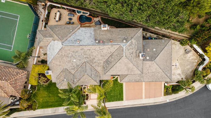 Exterior, Drone
