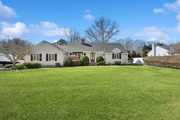 Backyard, Exterior, Facade, Brick Facade, Cape Cod
