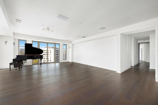 Empty room, Interior, Piano, Recessed Lighting, Wood Texture Flooring