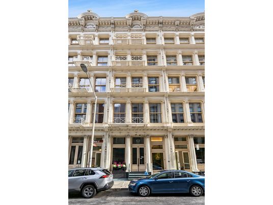 Exterior, Facade, Condo Building