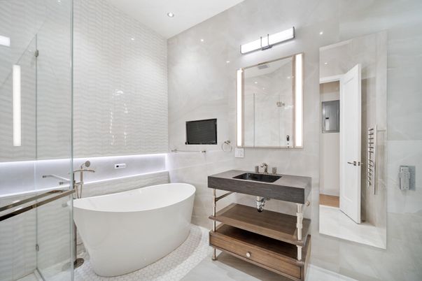 Bathroom, Dual Sink Vanities, Free Standing Baths, Glass Shower, Interior, Recessed Lighting