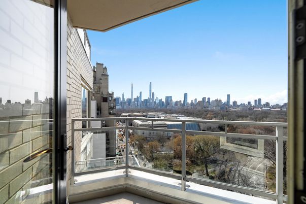 Exterior, Other, Skyline