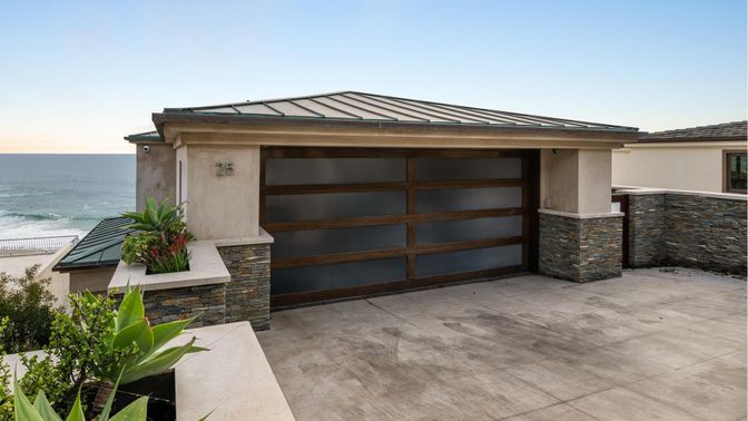 Exterior, Water