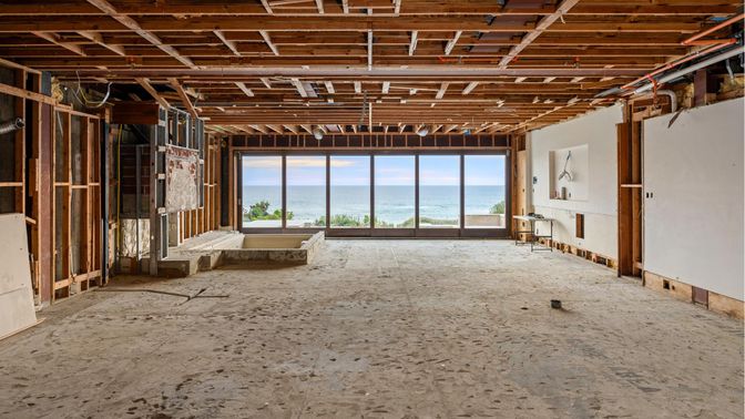 Interior, Wooden Beams