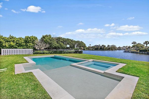 Exterior, Lake, Pool