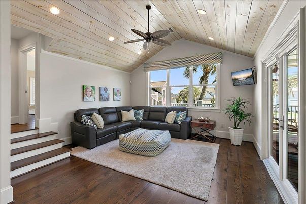 Interior, Living room, Recessed Lighting, Wooden Ceilings, Wood Texture Flooring