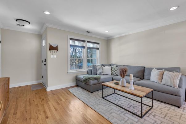 Interior, Living room, Recessed Lighting, Wood Texture Flooring