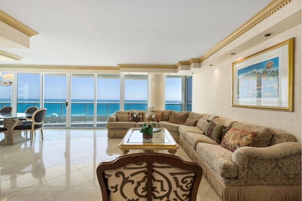 Dining room, Interior, Living room, Water