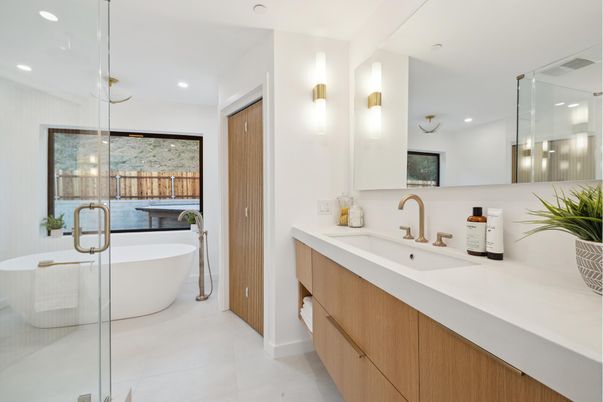 Bathroom, Dual Sink Vanities, Free Standing Baths, Glass Shower, Interior, Recessed Lighting