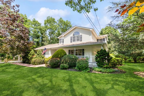 Backyard, Exterior, Facade, Queen Anne Victorian