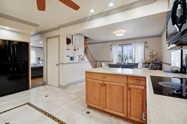 Dining room, Interior, Recessed Lighting