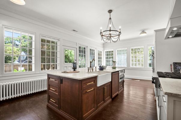 Chandelier, Interior, Kitchen, Wood Texture Flooring